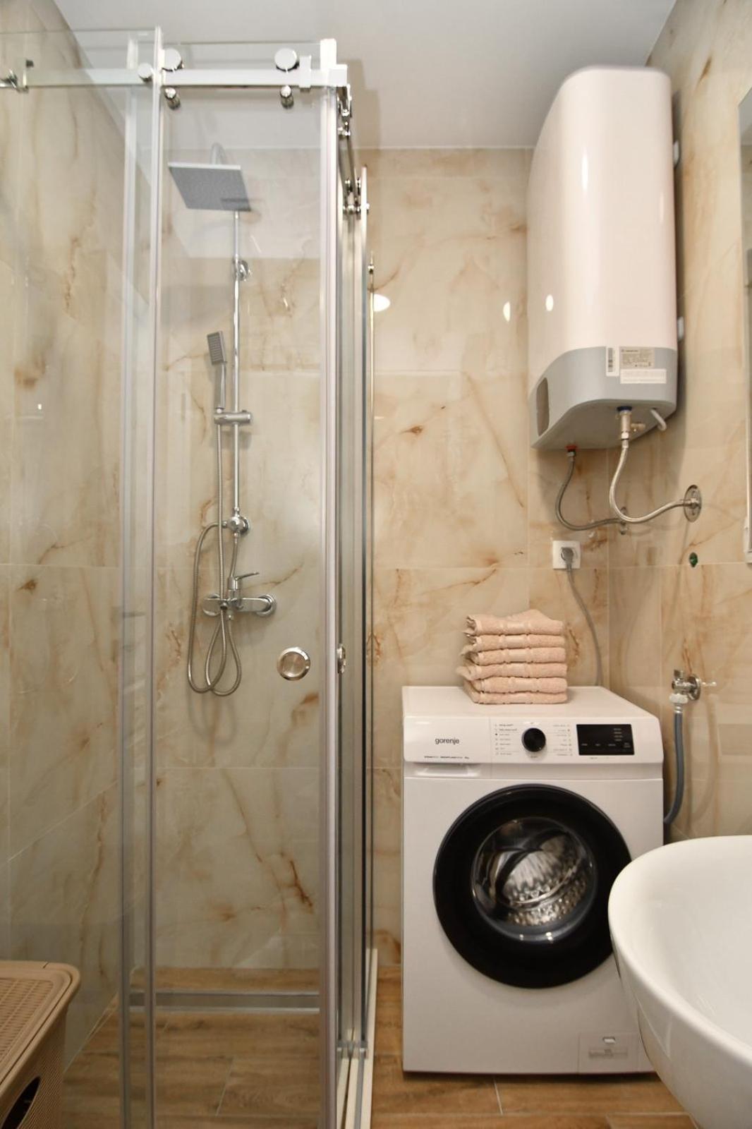 Sisevic Apartman *