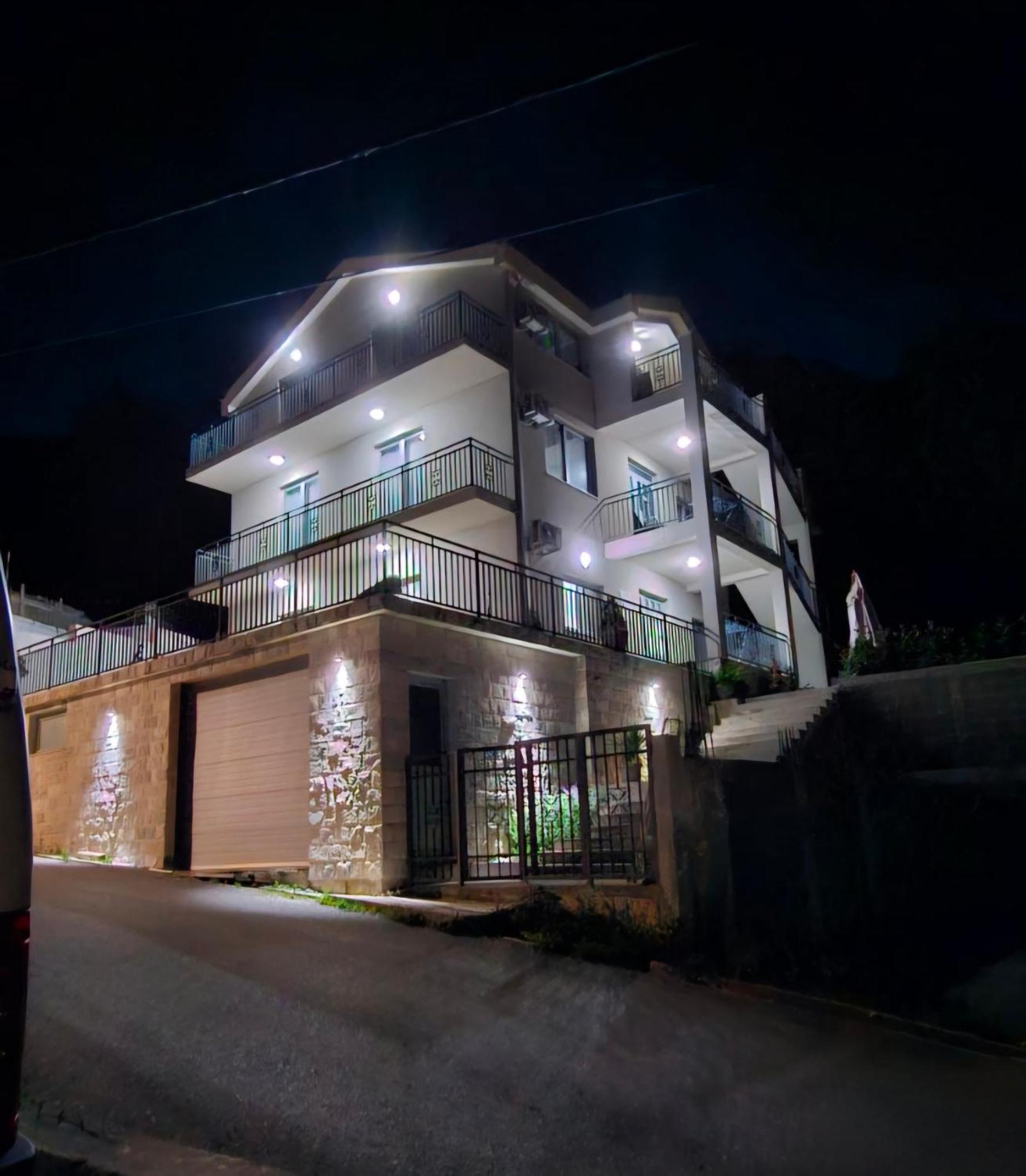 Apartman Sisevic *